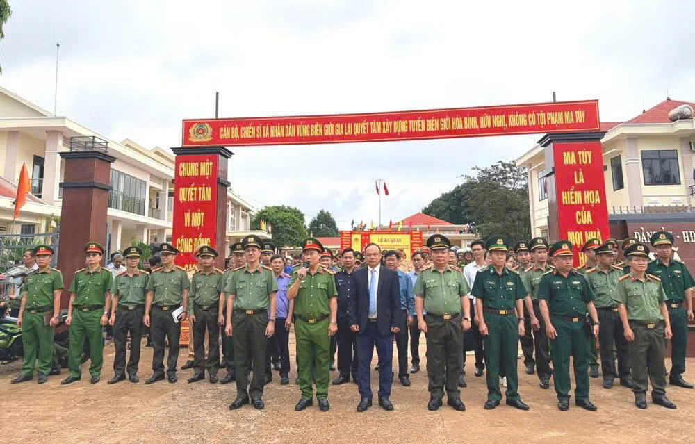 Gia Lai ra quân cao điểm tấn công, trấn áp tội phạm ma túy trên tuyến biên giới 