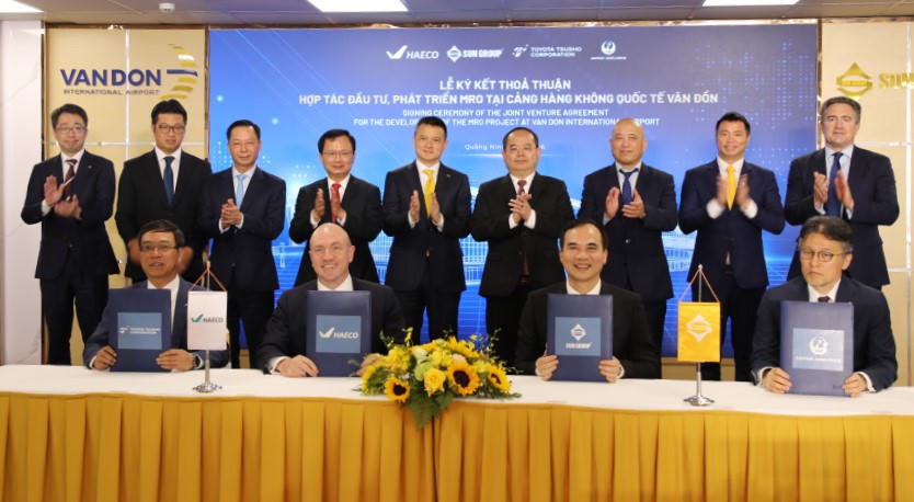 Ký kết thỏa thuận liên doanh đầu tư, phát triển tổ hợp bảo dưỡng, sửa chữa và đại tu tàu bay (MRO) 360 triệu USD tại Cảng hàng không quốc tế Vân Đồn.