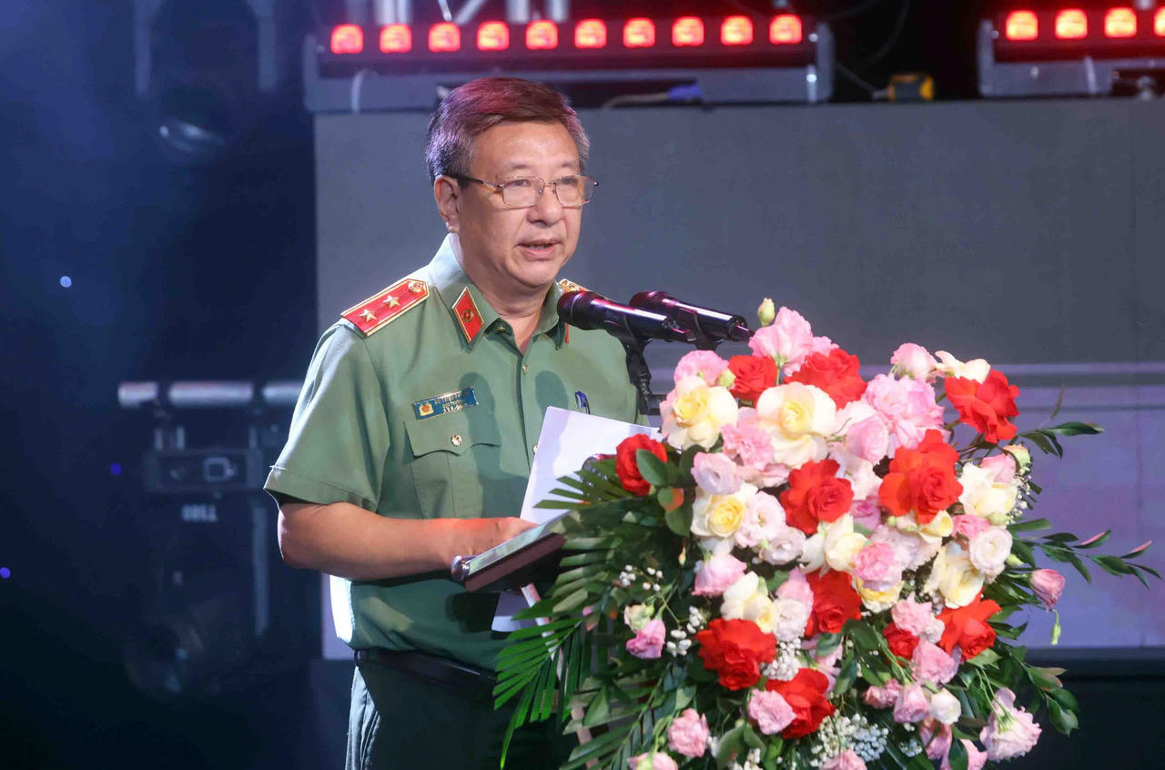 Cục trưởng Cục Truyền thông Công an nhân dân Đỗ Triệu Phong phát biểu.