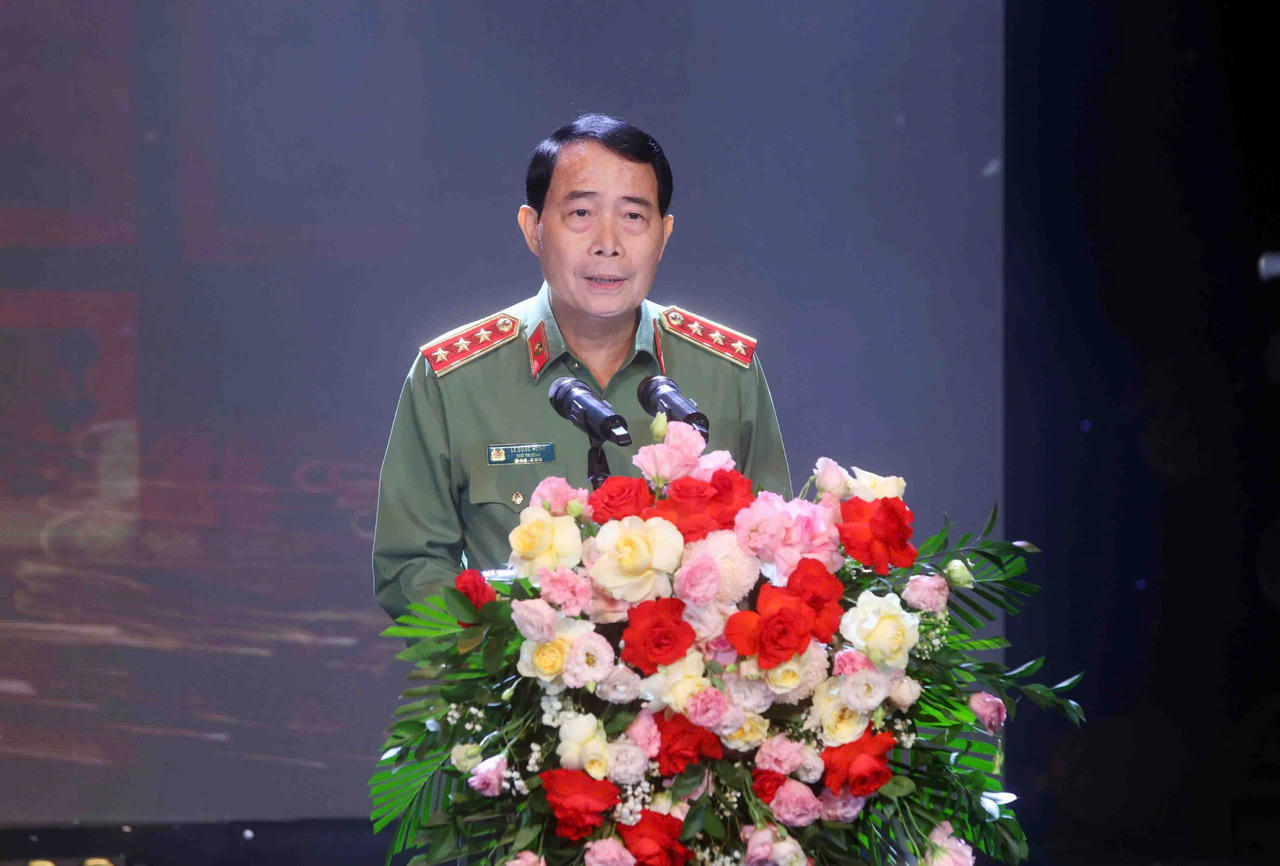 Thứ trưởng Bộ Công an Lê Quốc Hùng phát động Giải báo chí.