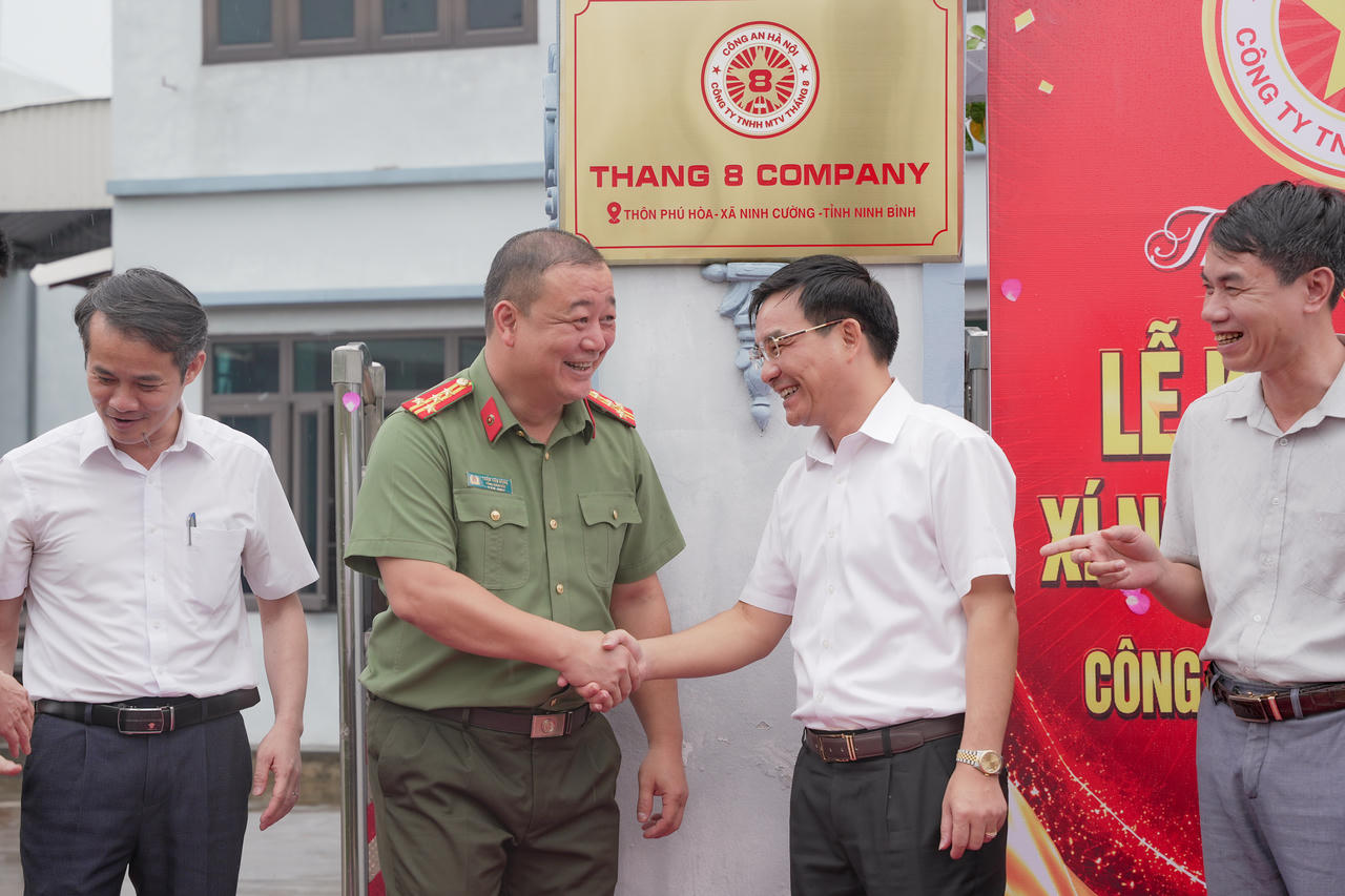 Công ty TNHH MTV Tháng Tám khai trương Xí nghiệp May – Cơ sở 2 tại Ninh Bình