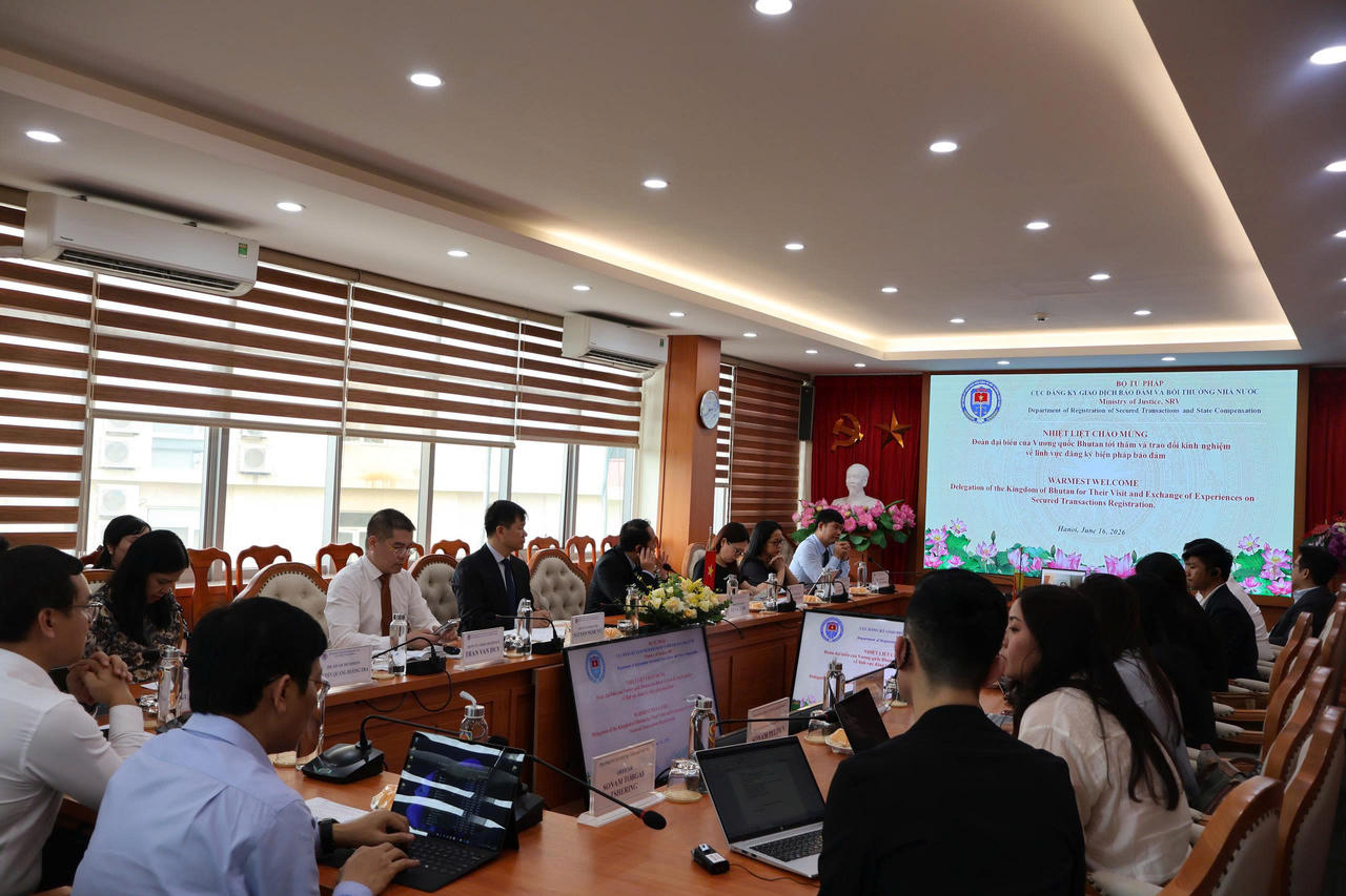 Quang cảnh buổi tiếp
