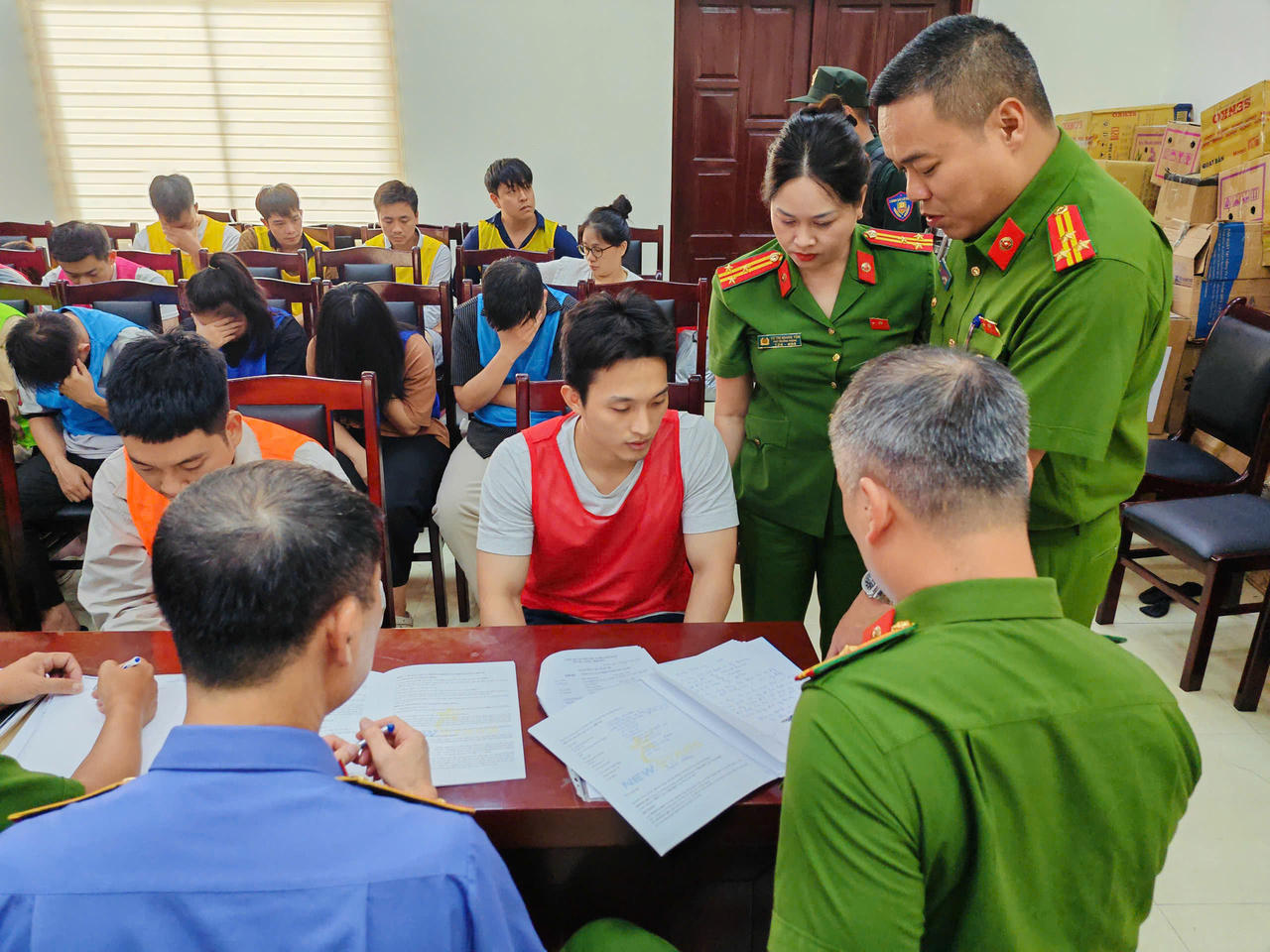 Các đối tượng thực tế không bán "kỳ nghỉ" nào cho khách hàng.