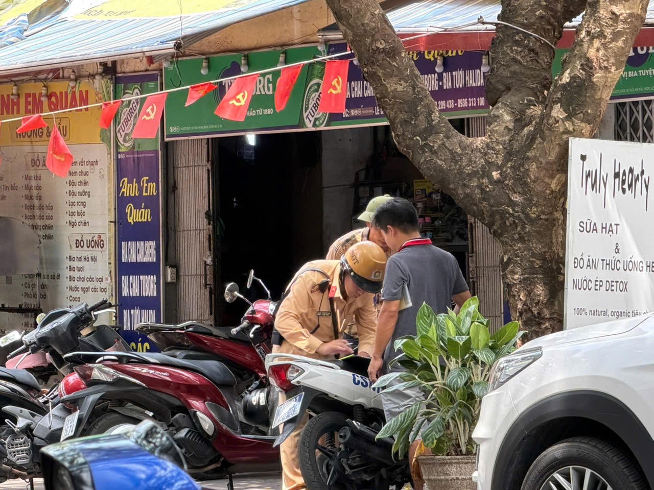 Hàng trăm thông tin phản ánh liên quan đến TTATGT đã được xác minh, xử lý theo quy định. 
