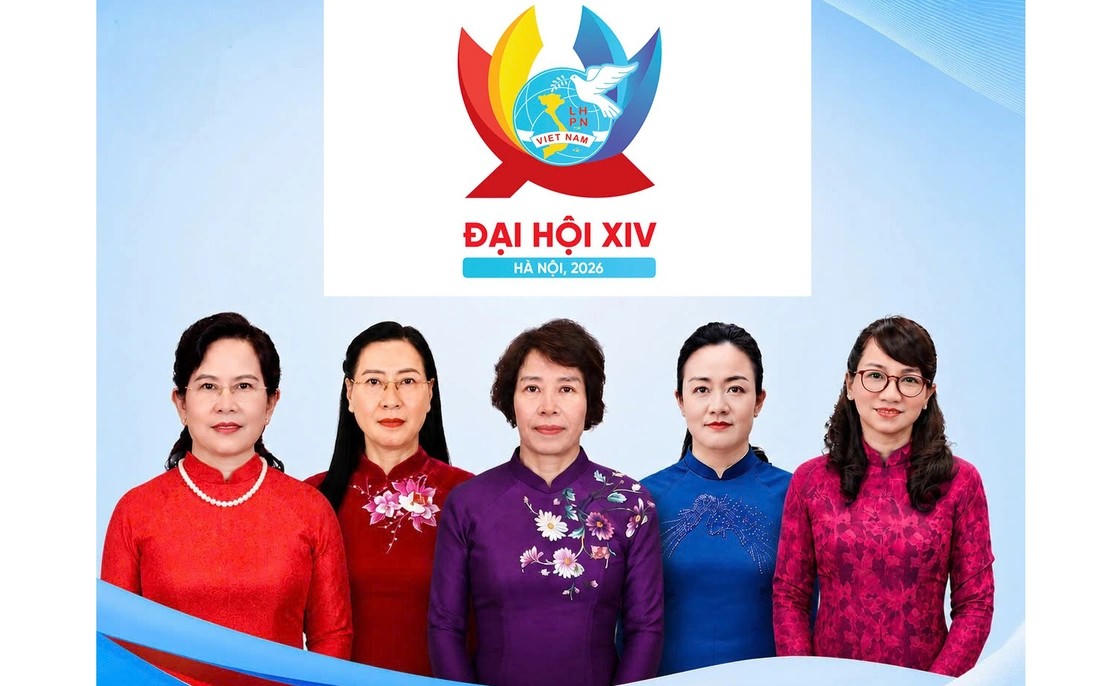 Các nữ Ủy viên Trung ương Đảng tham gia Ban Chấp hành TƯ Hội LHPN Việt Nam khóa XIV, từ trái qua: bà Lê Thị Thủy, bà Bùi Thị Quỳnh Vân, bà Nguyễn Thị Bích Ngọc, bà Nguyễn Hải Trâm, GS.TS Nguyễn Thị Thanh Mai.