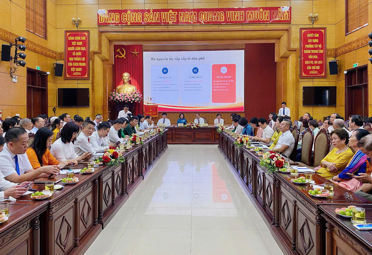 Bên cạnh những kết quả đạt được, hội nghị cũng thẳng thắn chỉ ra các hạn chế và nhận diện rõ những điểm nghẽn cần tập trung tháo gỡ. (Ảnh: PV)