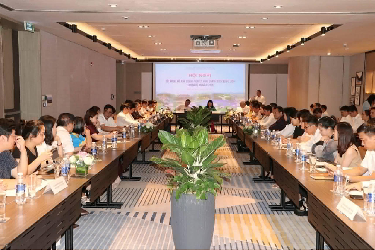 Hội nghị đối thoại với&nbsp;doanh nghiệp kinh doanh dịch vụ du lịch năm 2026 tại Nghệ An.