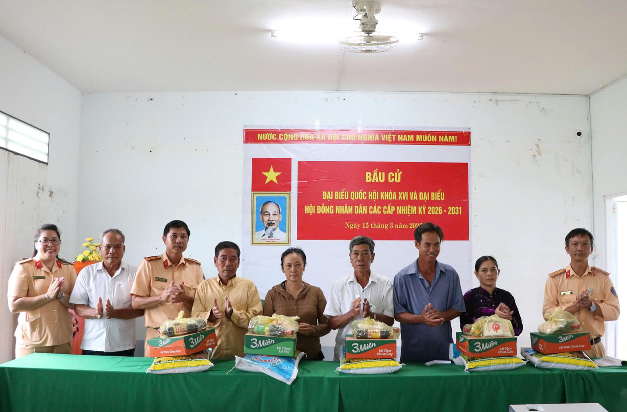 Nâng cao ý thức người dân, bảo đảm an toàn giao thông trên tuyến cao tốc Lộ Tẻ - Rạch Sỏi
