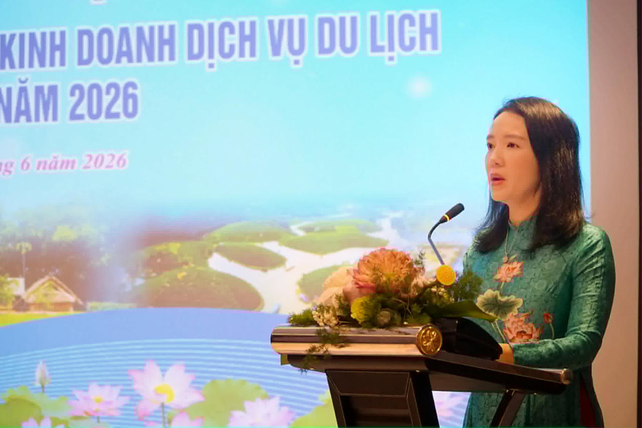 Giám đốc Sở VHTTDL Nghệ An Trần Thị Mỹ Hạnh phát biểu bế mạc Hội nghị.&nbsp;