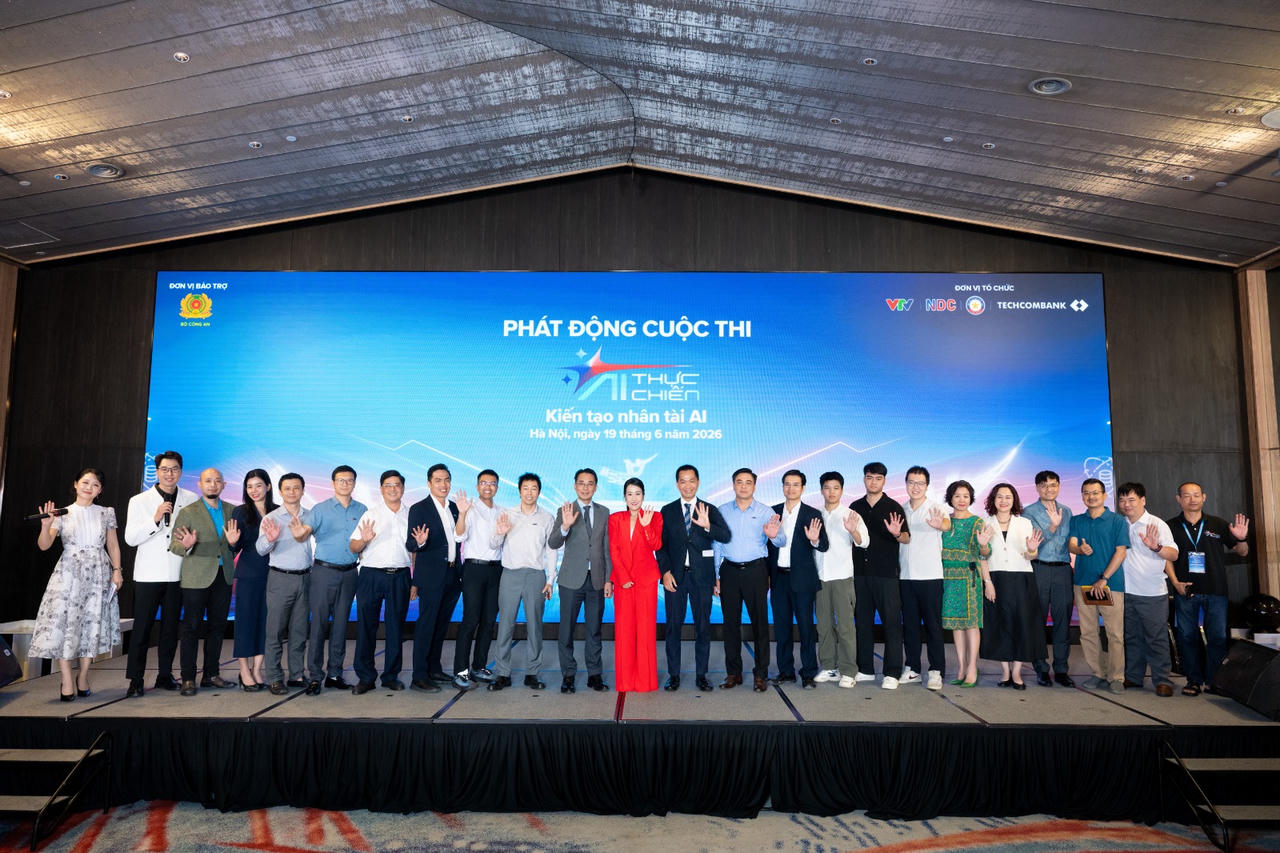 Techcombank tiếp tục đồng tổ chức và tài trợ độc quyền “AI Thực Chiến” mùa 2 