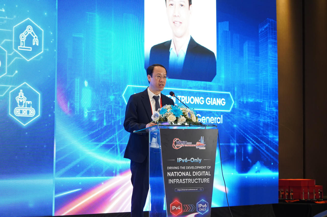 Quyền Giám đốc VNNIC Nguyễn Trường Giang phát biểu tại Hội nghị (Ảnh: MST)