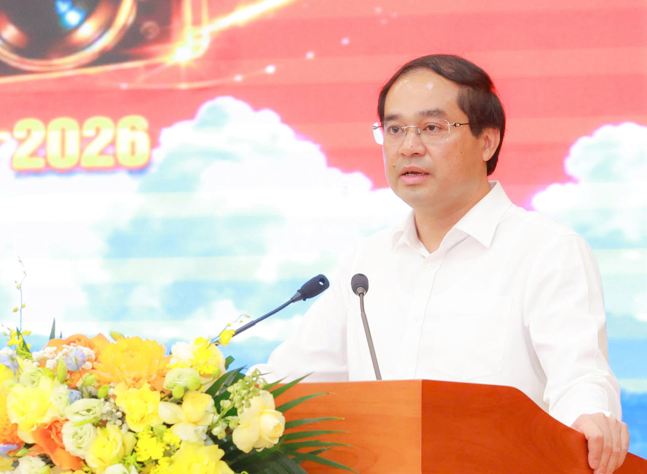 Bí thư Tỉnh ủy Thái Nguyên Trịnh Xuân Trường phát biểu tại buổi gặp mặt.