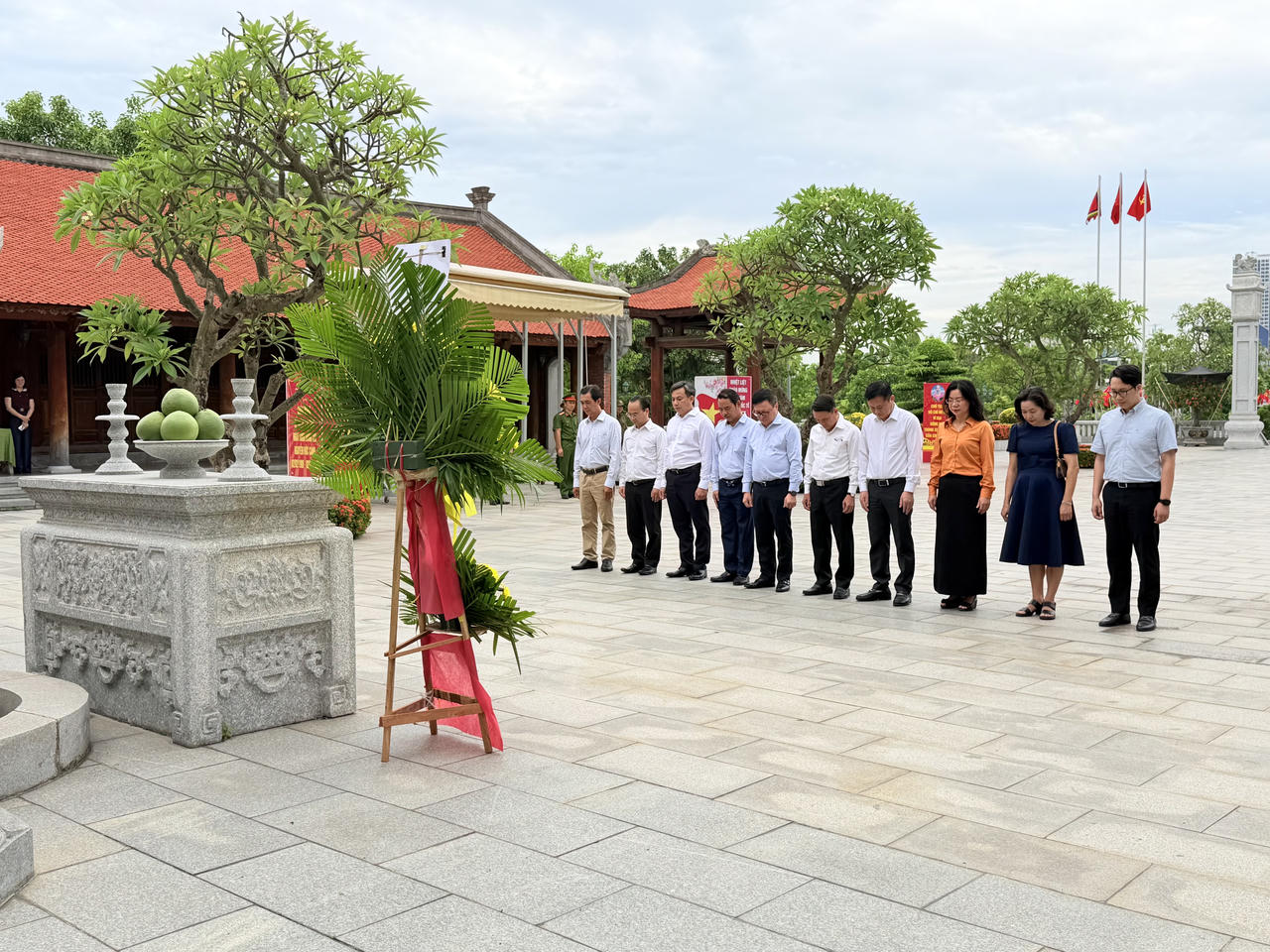 Hải Phòng: Đoàn đại biểu Trung ương Hội Nhà báo Việt Nam dâng hương tưởng niệm đồng chí Nguyễn Đức Cảnh