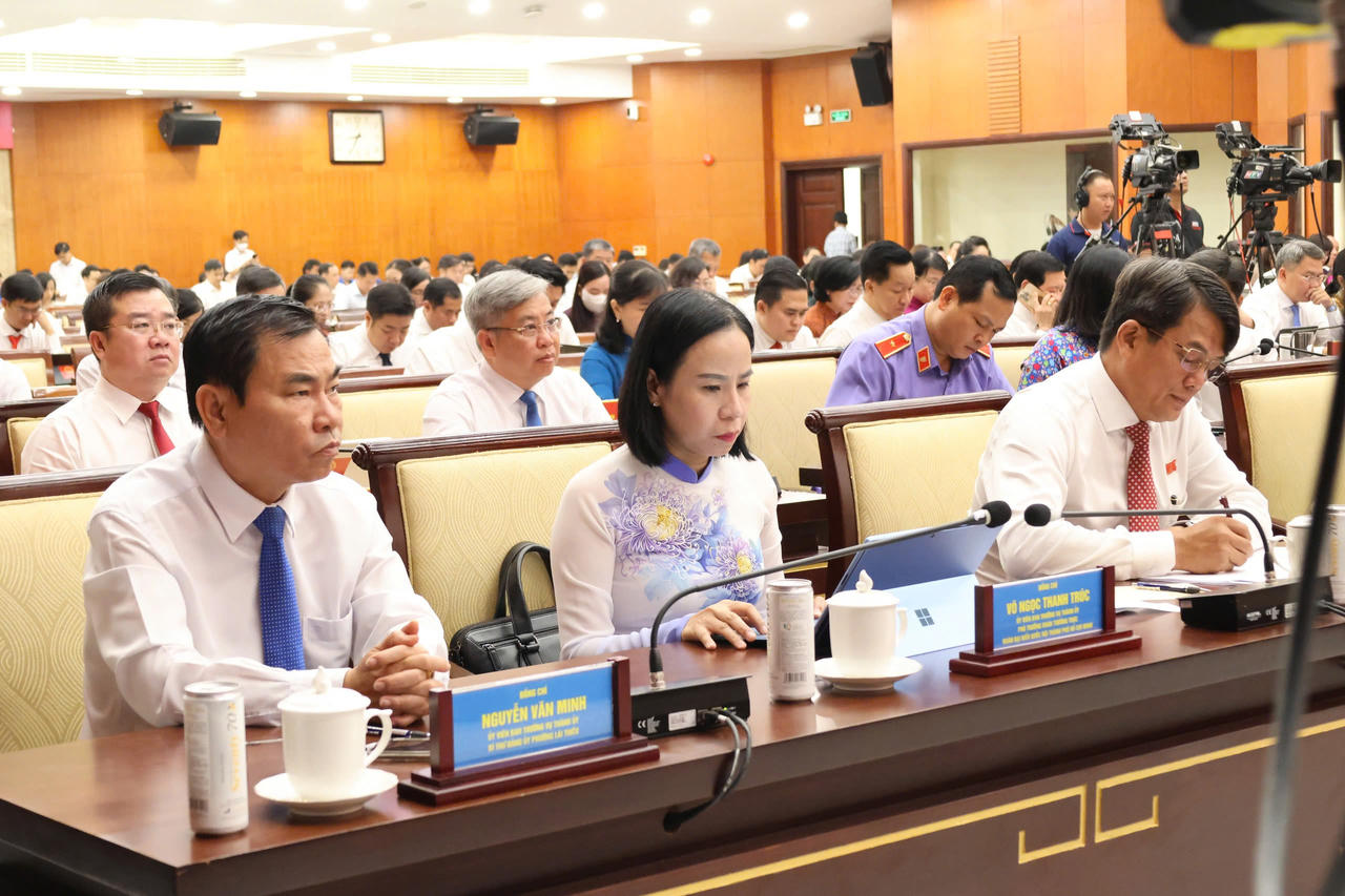 Kỳ họp HĐND TP Hồ Chí Minh: Xây dựng chính quyền phục vụ, phát huy vai trò đầu tàu kinh tế của địa phương