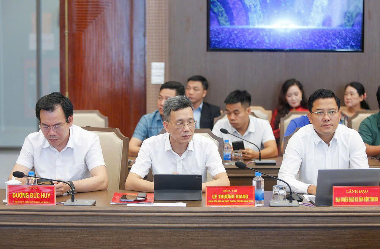 Các đại biểu tham dự buổi gặp mặt.&nbsp;