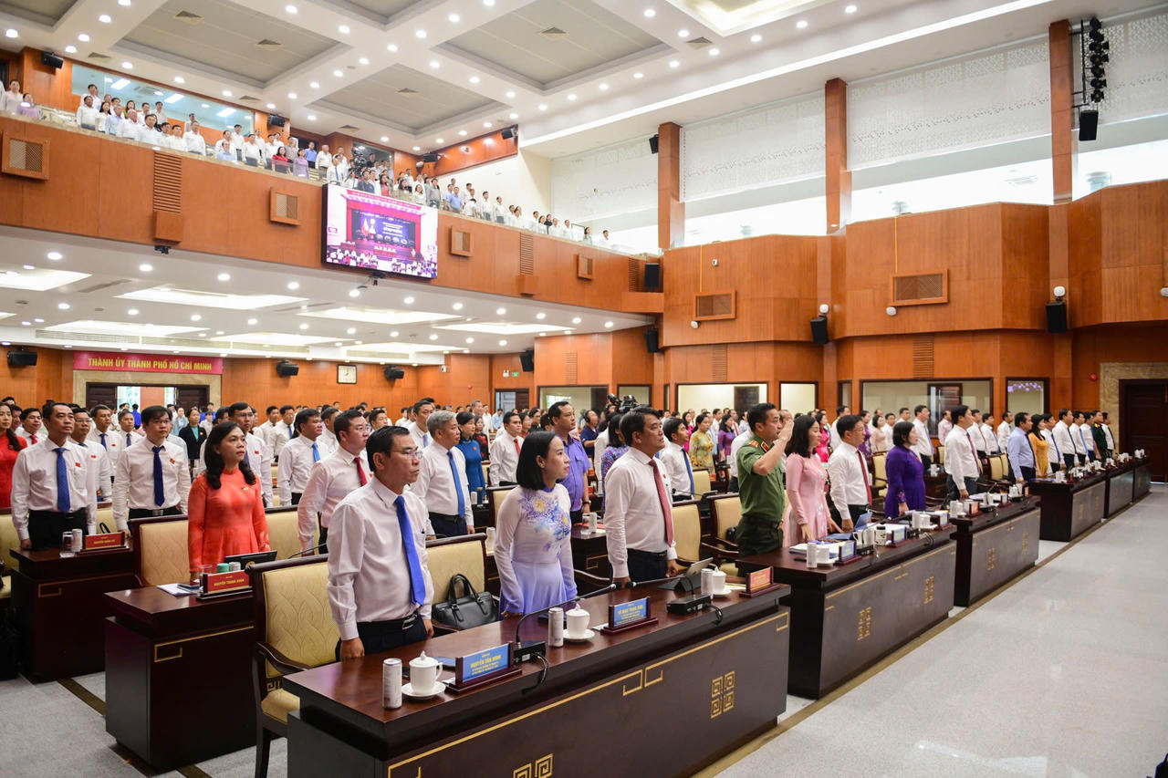 Kỳ họp HĐND TP Hồ Chí Minh: Xây dựng chính quyền phục vụ, phát huy vai trò đầu tàu kinh tế của địa phương