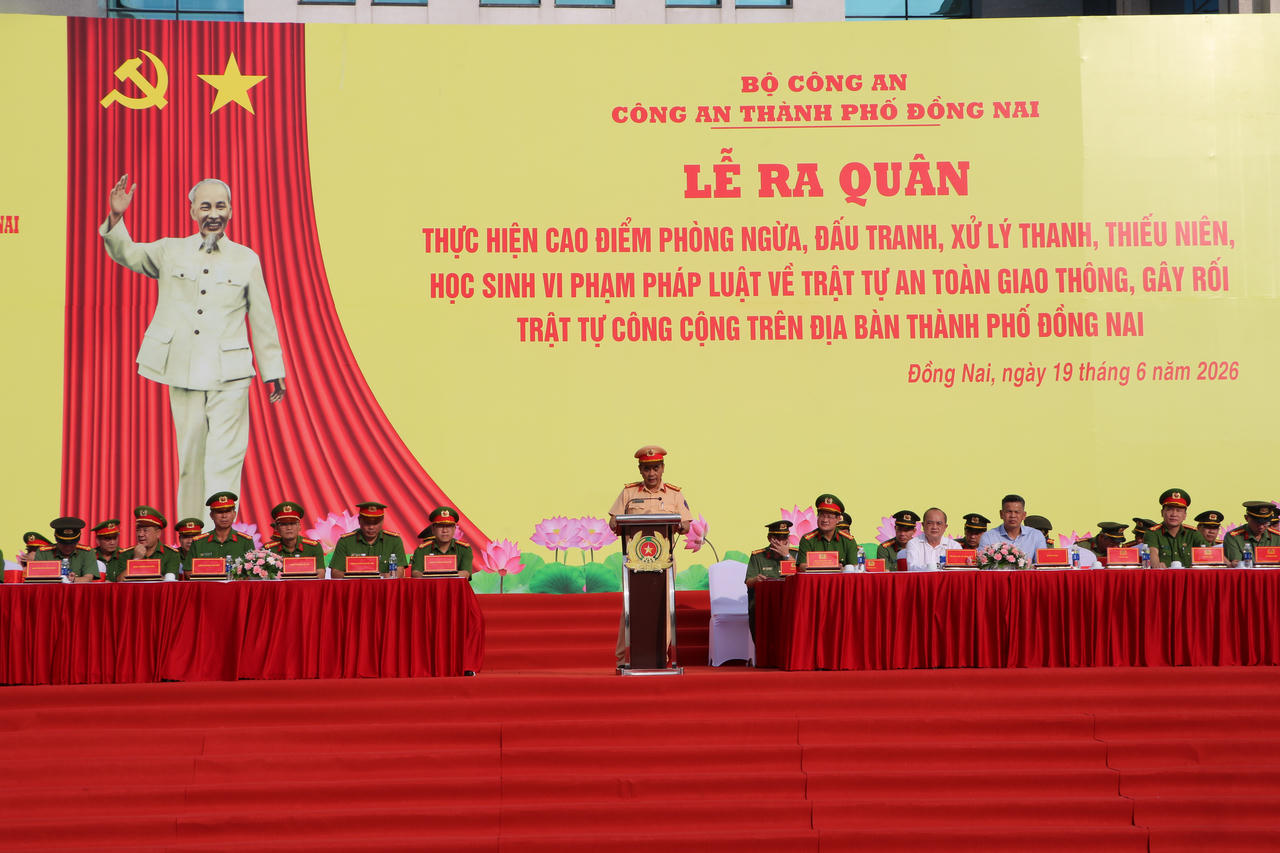 Công an thành phố Đồng Nai ra quân cao điểm phòng ngừa, đấu tranh, xử lý thanh, thiếu niên, học sinh vi phạm pháp luật về TTATGT, gây rối trật tự công cộng trên địa bàn.