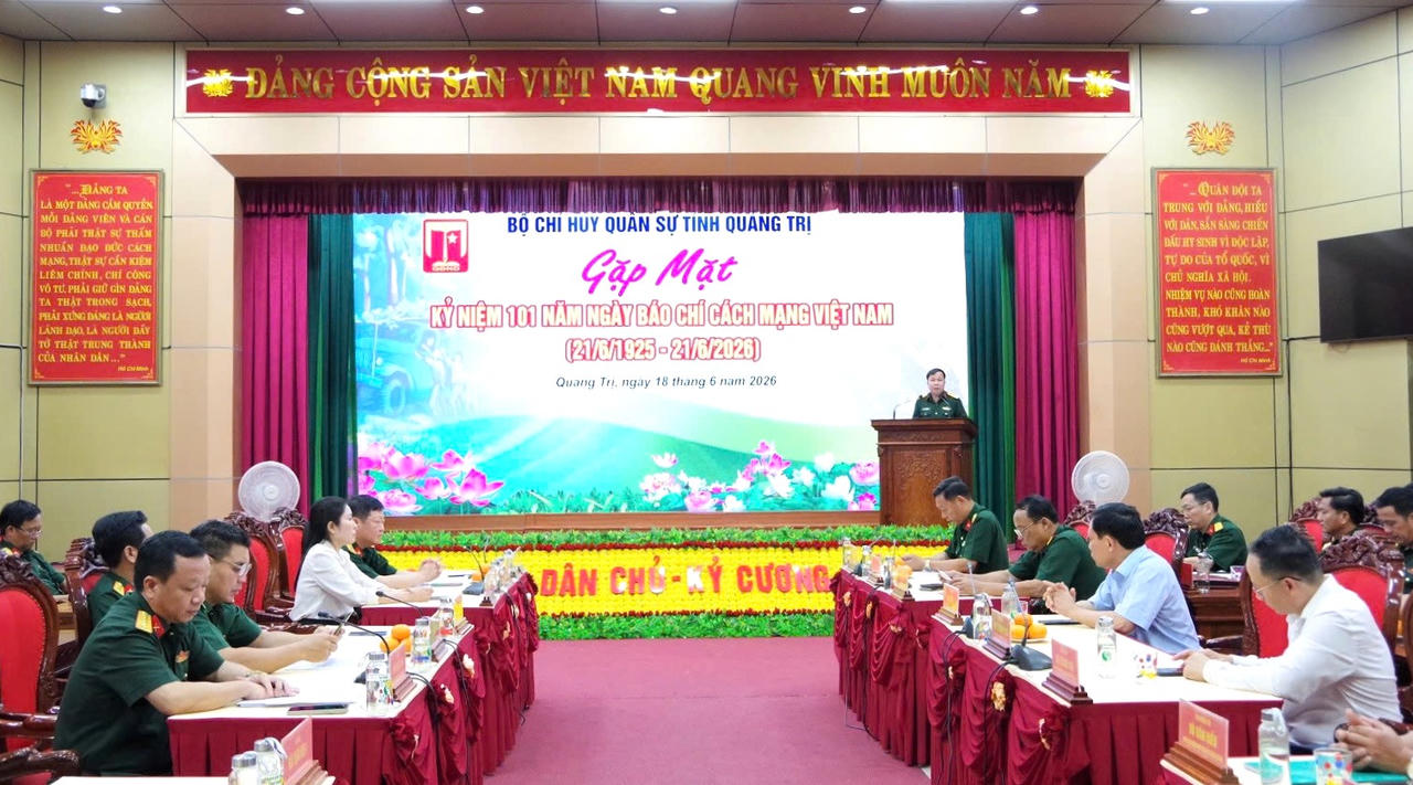 Toàn cảnh buổi gặp mặt.