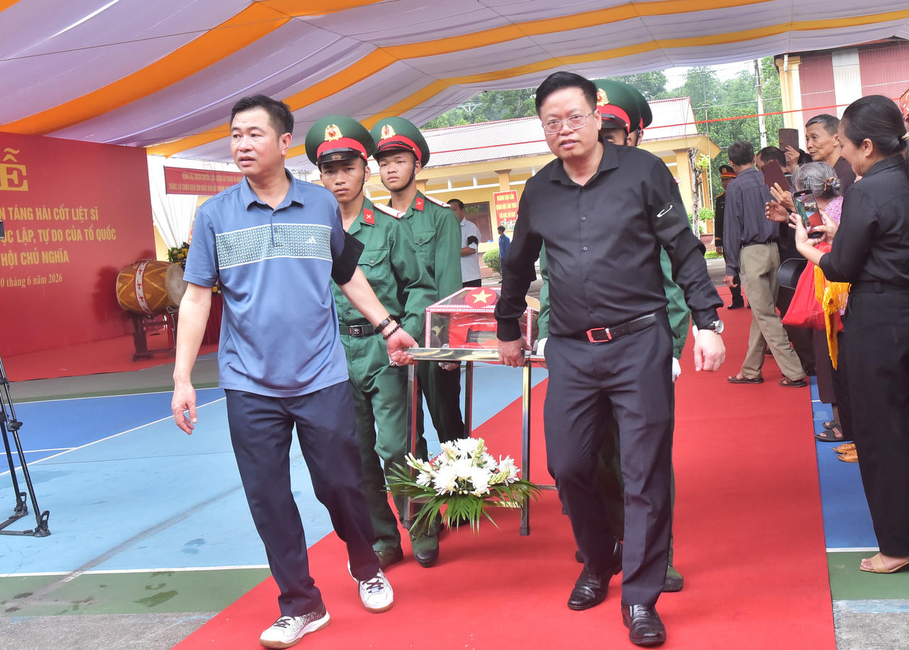 Lào Cai truy điệu, an táng 9 hài cốt liệt sĩ hy sinh trong chiến tranh bảo vệ biên giới phía Bắc