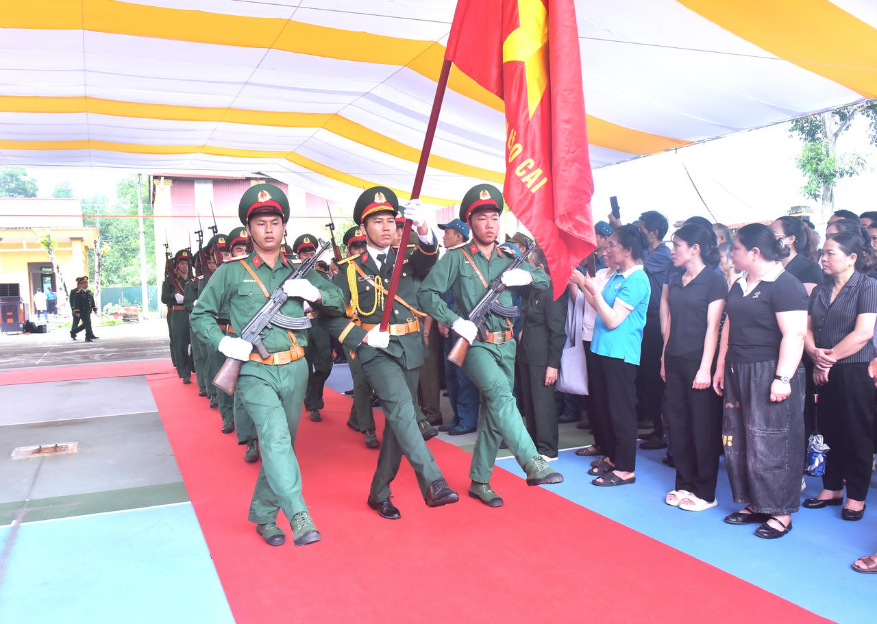 Lào Cai truy điệu, an táng 9 hài cốt liệt sĩ hy sinh trong chiến tranh bảo vệ biên giới phía Bắc