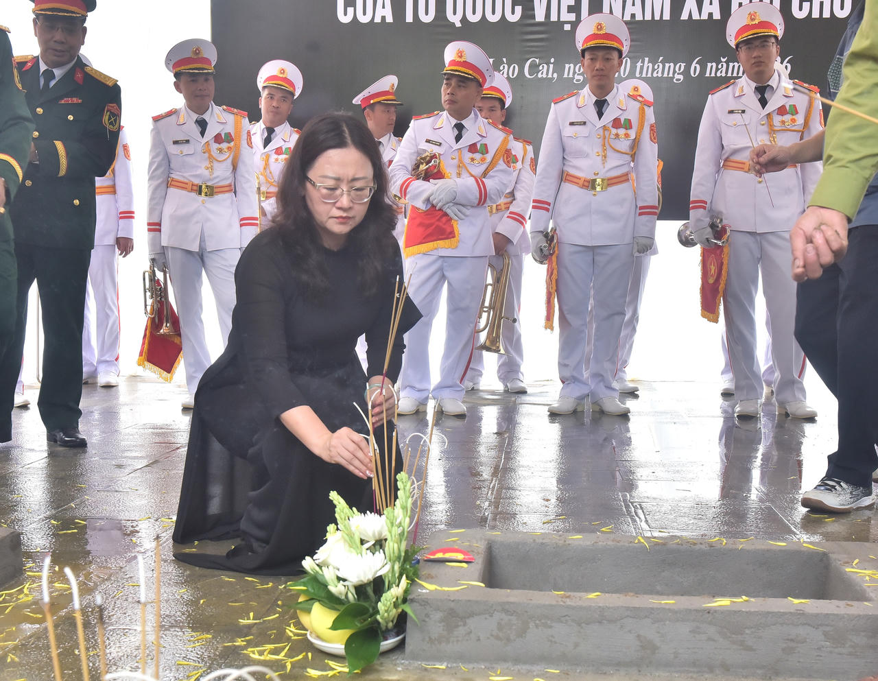 Lào Cai truy điệu, an táng 9 hài cốt liệt sĩ hy sinh trong chiến tranh bảo vệ biên giới phía Bắc