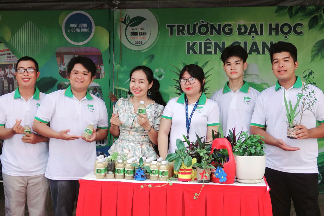 Không gian trưng bày của trường Đại học Kiên Giang