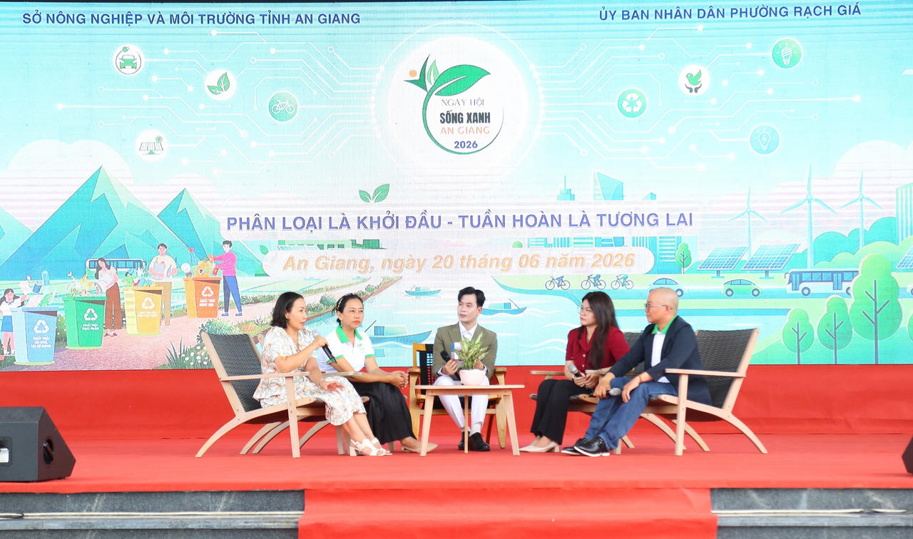 Tọa đàm “Gặp gỡ những đơn vị đồng hành cùng các hoạt động bảo vệ môi trường của địa phương”.