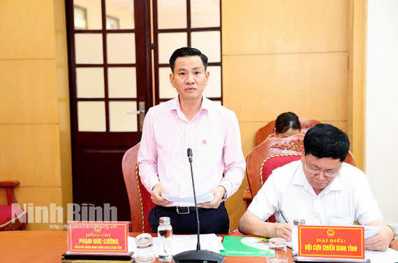 Bí thư Đảng ủy, Giám đốc NHCSXH tỉnh Ninh Bình - ông Phạm Đức Cường phát biểu tại cuộc họp Ban Đại diện HĐQT - NHCSXH tỉnh Ninh Bình bàn thực hiện nhiệm vụ 6 tháng cuối năm 2026.