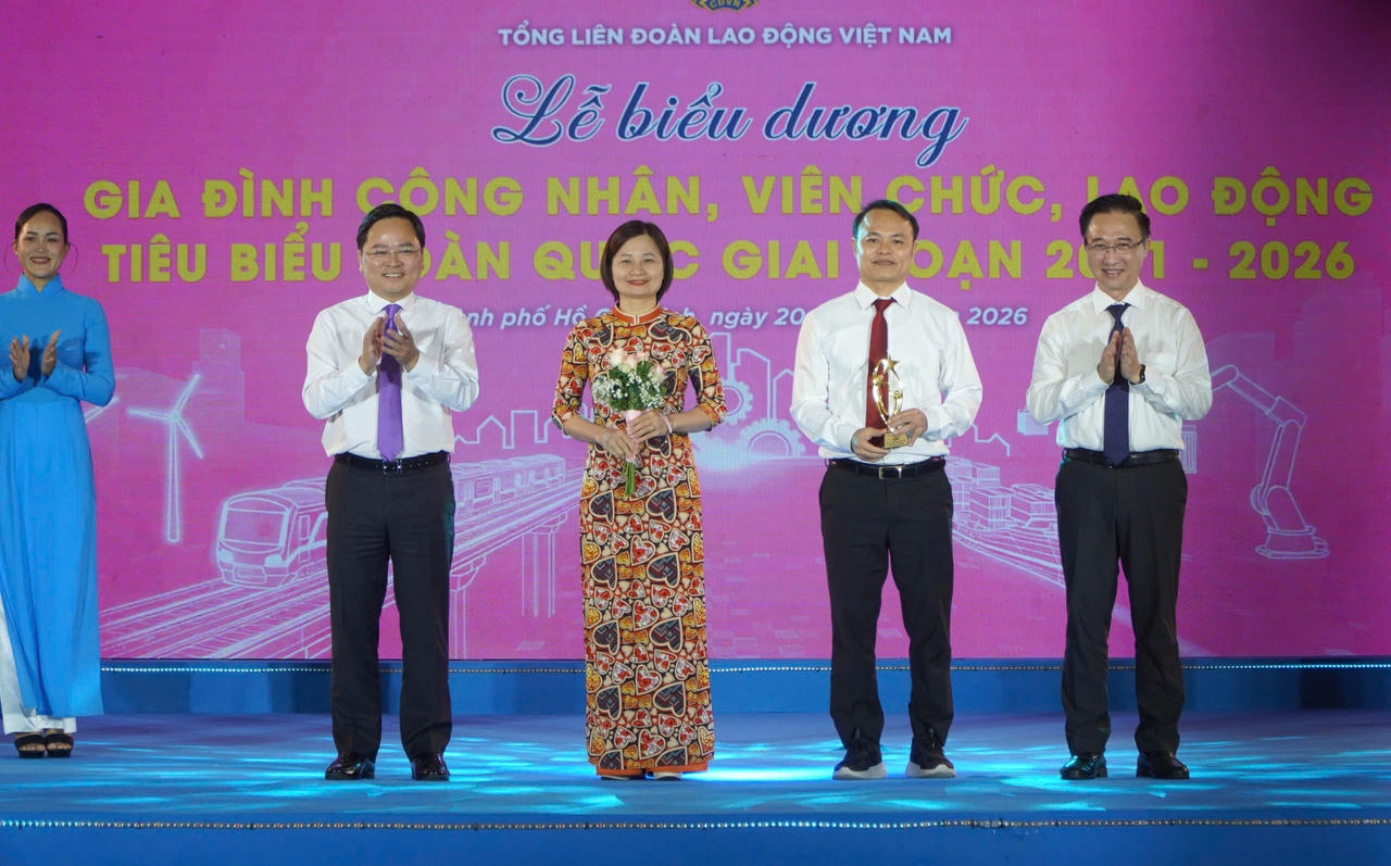 Biểu dương 95 gia đình công nhân, viên chức, lao động tiêu biểu toàn quốc