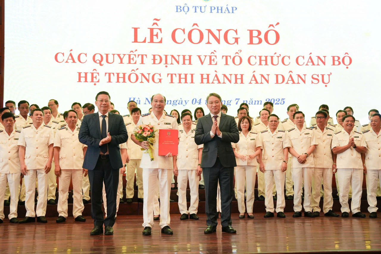 Chuyển đổi số thi hành án dân sự trong kỷ nguyên số: Từ chuyện nghề chấp hành viên đến niềm tin công lý.