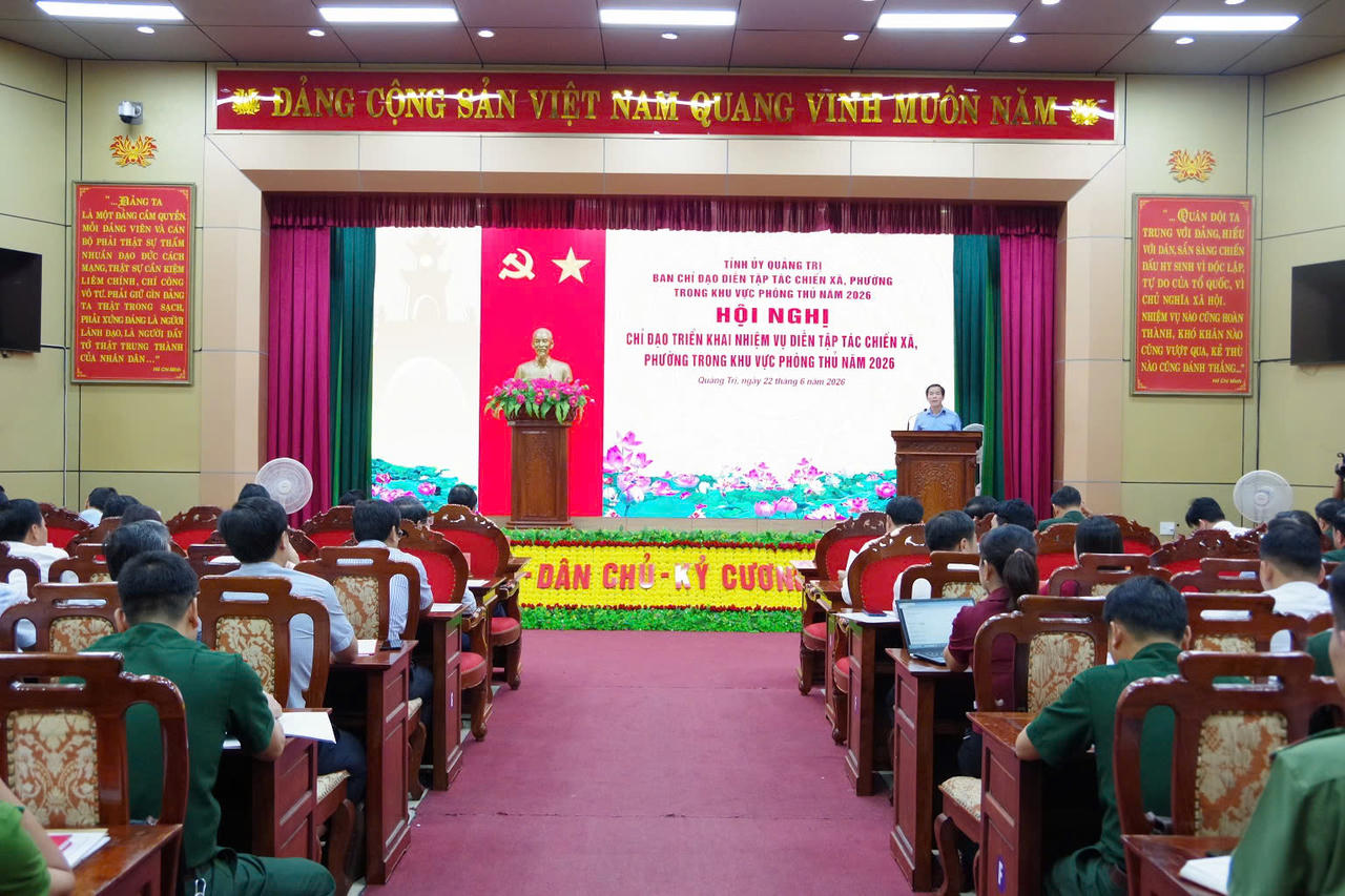 Toàn cảnh hội nghị.