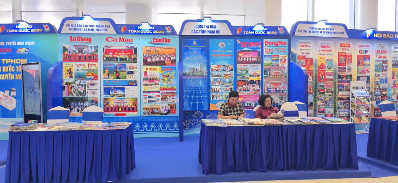 Gần 90 gian trưng bày mang đậm bản sắc riêng từng đơn vị tại Hội Báo toàn quốc