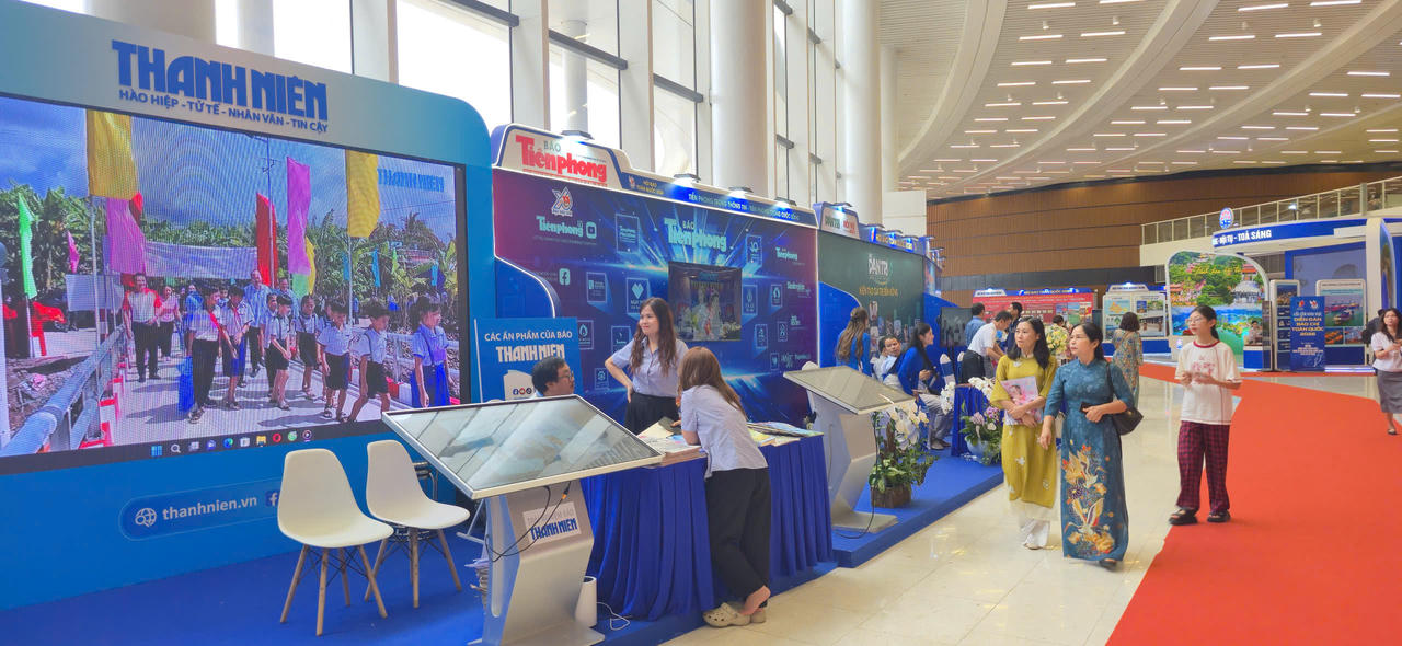 Gần 90 gian trưng bày mang đậm bản sắc riêng từng đơn vị tại Hội Báo toàn quốc