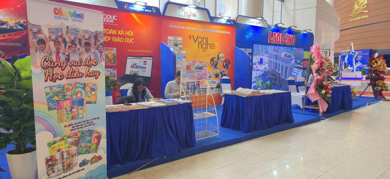 Gần 90 gian trưng bày mang đậm bản sắc riêng từng đơn vị tại Hội Báo toàn quốc