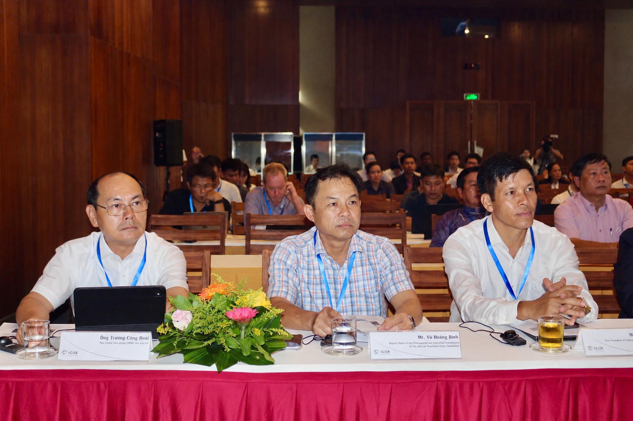 Các đại biểu tham dự hội thảo. (Ảnh: Ngọc Minh)
