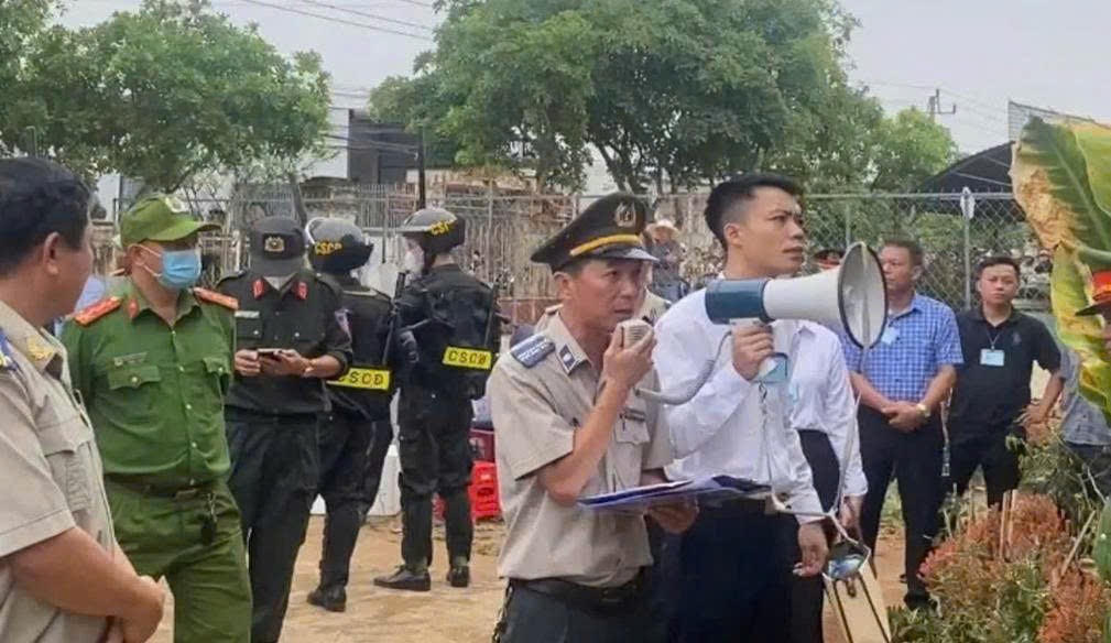 Tổ chức cưỡng chế phải bảo đảm an toàn là trên hết