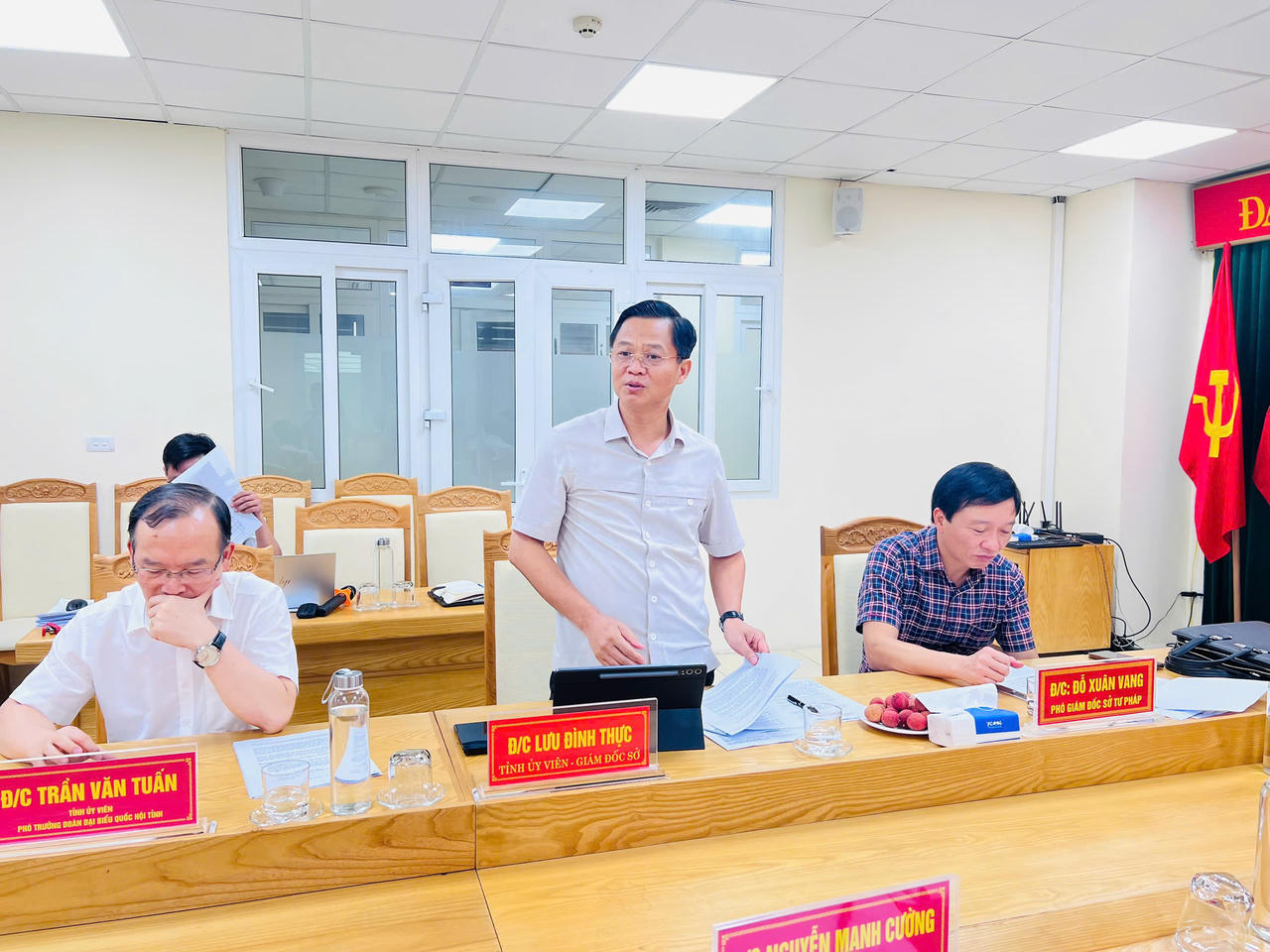 Ông Lưu Đình Thực - Giám đốc Sở Tư Pháp phát biểu tại buổi làm việc