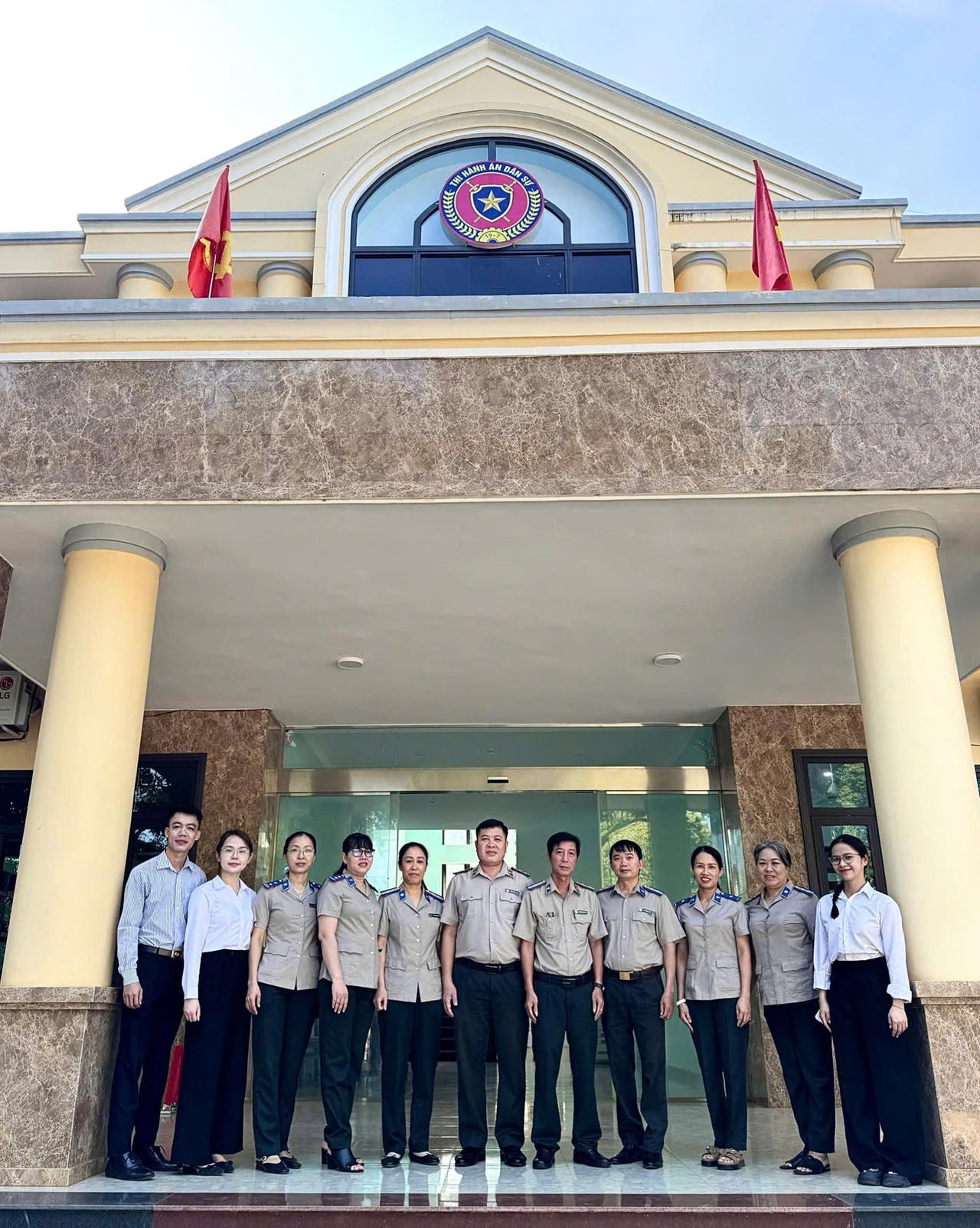 Cán bộ, công chức thuộc Phòng THADS Khu vực 3 - Đắk Lắk