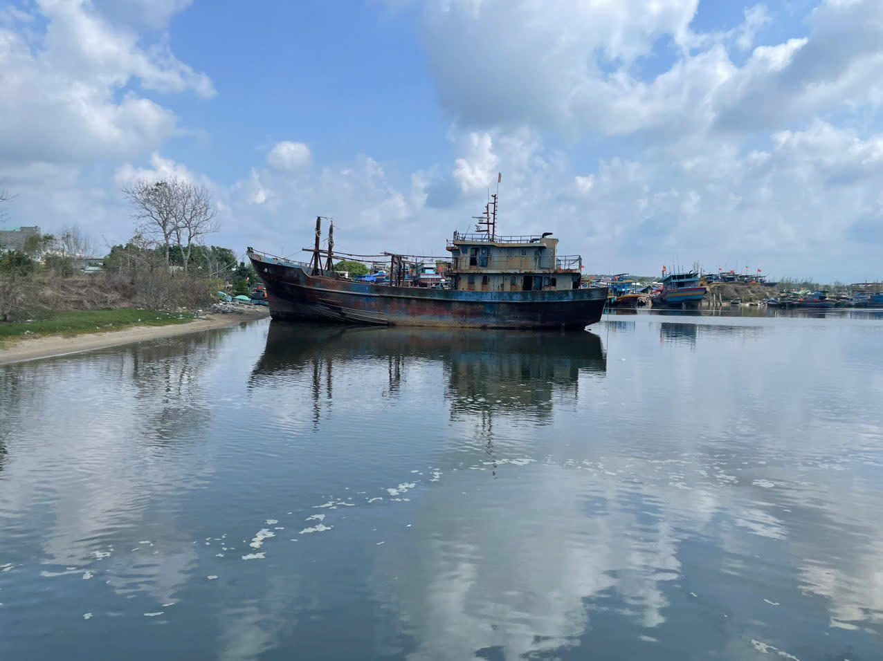 Giữa con nước, giữ một chữ công bằng