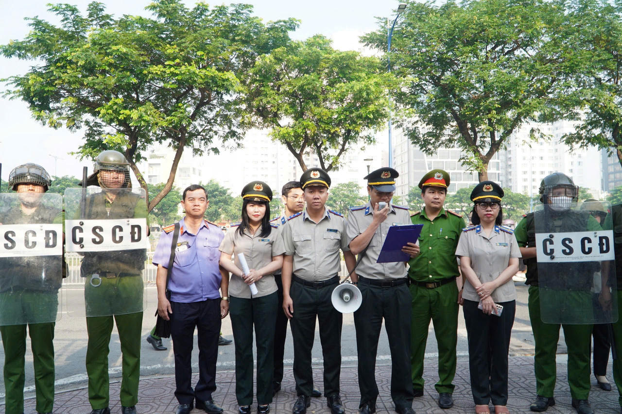 TP Hồ Chí Minh xác định sẽ tiếp tục thực hiện tốt công tác quy hoạch, đào tạo, bồi dưỡng, chuyển đổi vị trí công tác, nâng cao chất lượng đội ngũ công chức nhằm đáp ứng yêu cầu ngày càng cao trong giai đoạn mới. Ảnh MH: Cẩm Tú