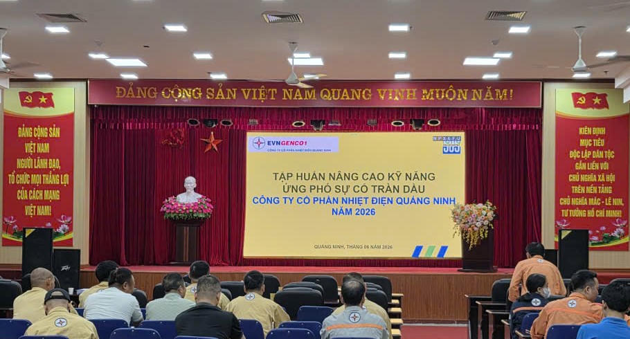 Công ty cổ phần Nhiệt điện Quảng Ninh tập huấn ứng phó sự cố tràn dầu