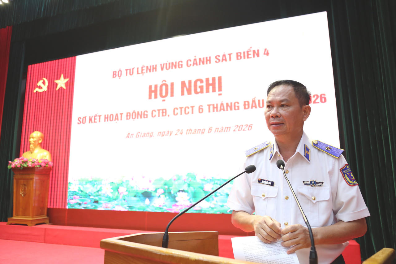 Thiếu tướng Nguyễn Văn Dũng, Bí thư Đảng ủy, Chính ủy Vùng quán triệt Nghị quyết lãnh đạo thực hiện nhiệm vụ 6 tháng cuối năm 2026.