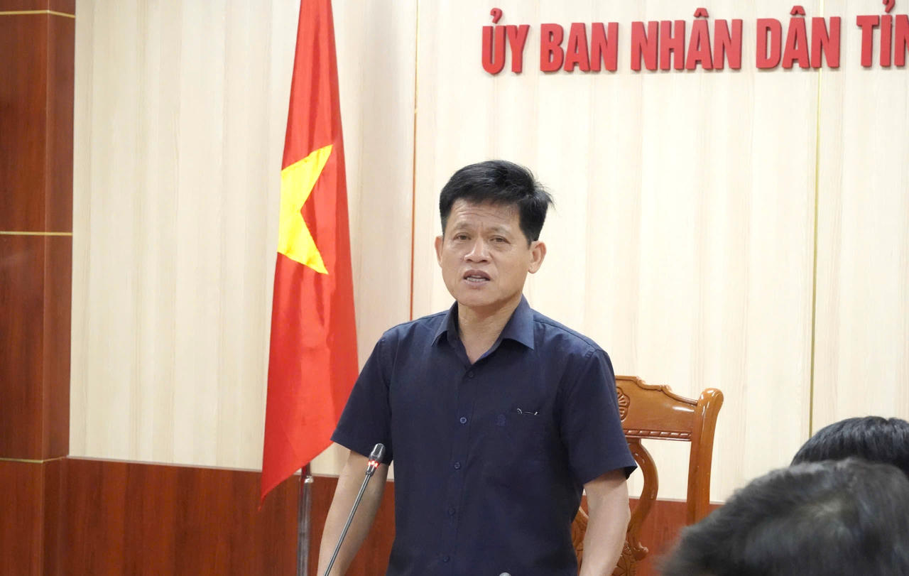 Phó Chủ tịch UBND tỉnh Quảng Trị Lê Văn Bảo chủ trì cuộc họp khẩn về công tác phòng cháy, chữa cháy rừng chiều 24/6.