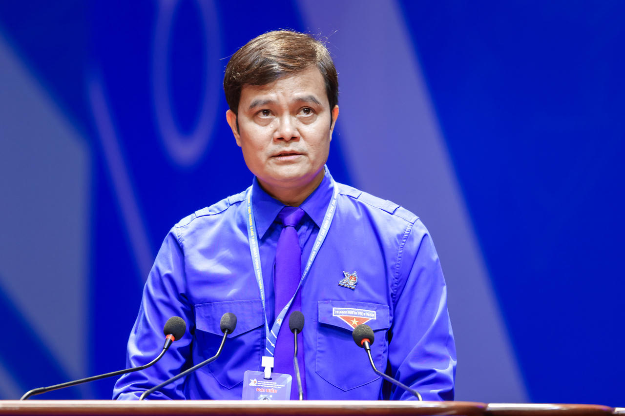 Ông Bùi Quang Huy, Bí thư thứ nhất Trung ương Đoàn TNCS Hồ Chí Minh phát biểu khai mạc Đại hội.