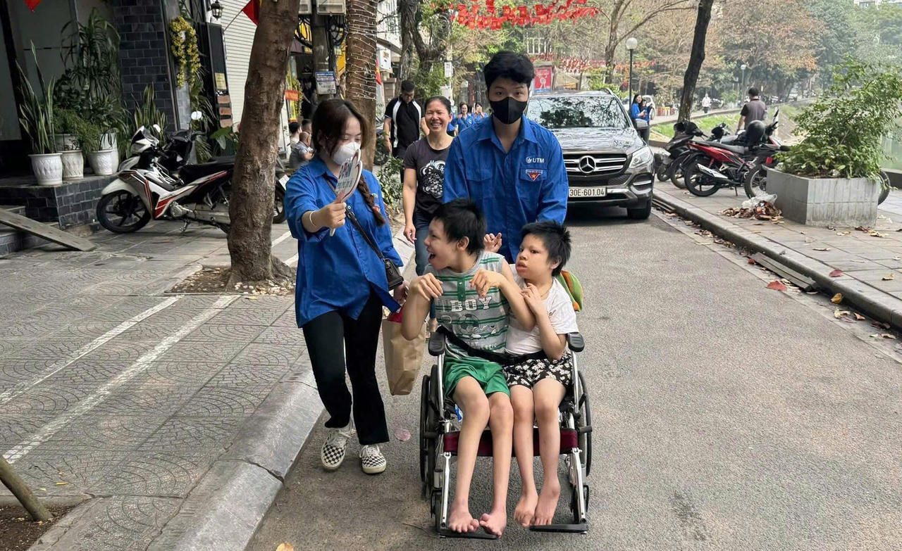 Sinh viên UTM đã học được nhiều kỹ năng mềm trong chuyến đi thực tế.