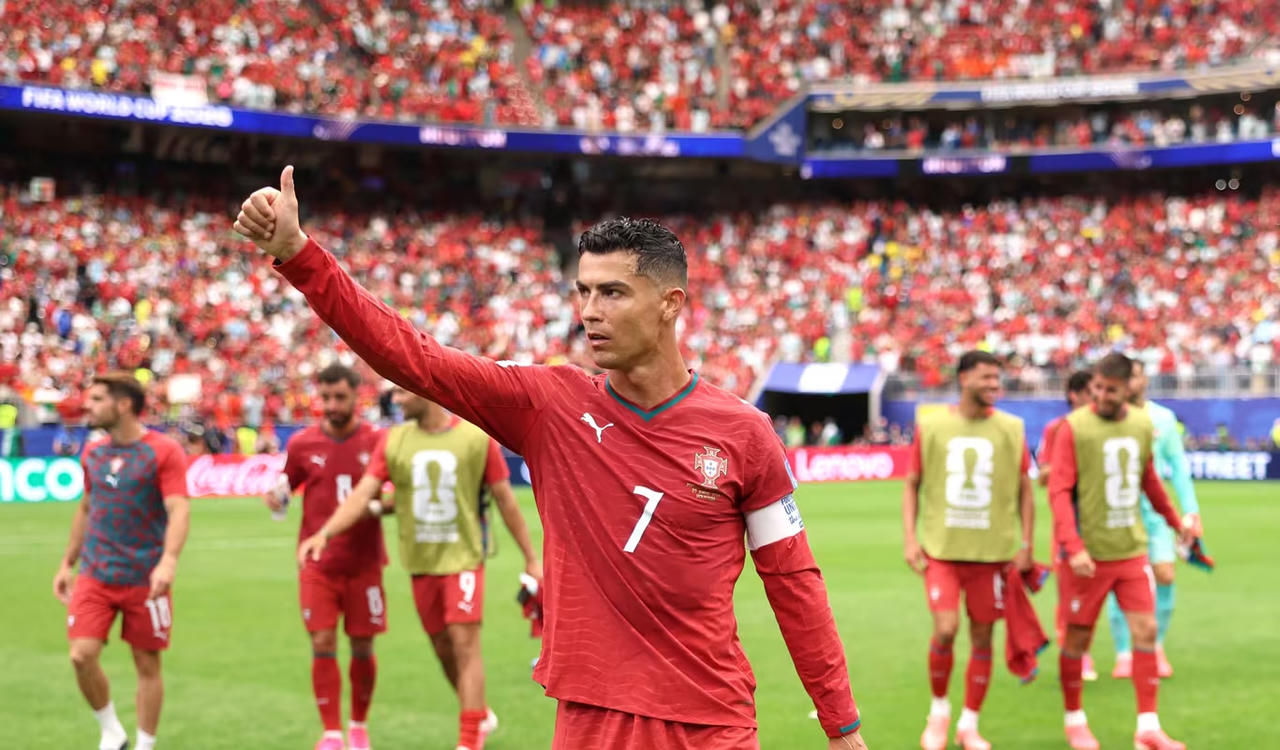 Ronaldo lập kỷ lục