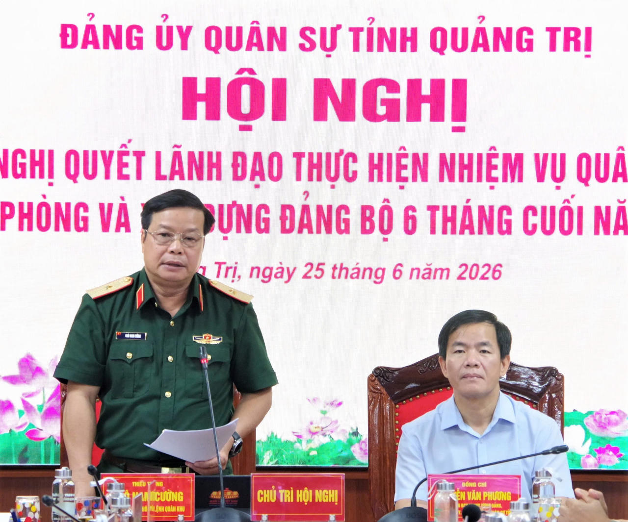 Thiếu tướng Ngô Nam Cường, Đảng ủy viên, Phó Tư lệnh Quân khu 4 phát biểu chỉ đạo hội nghị.