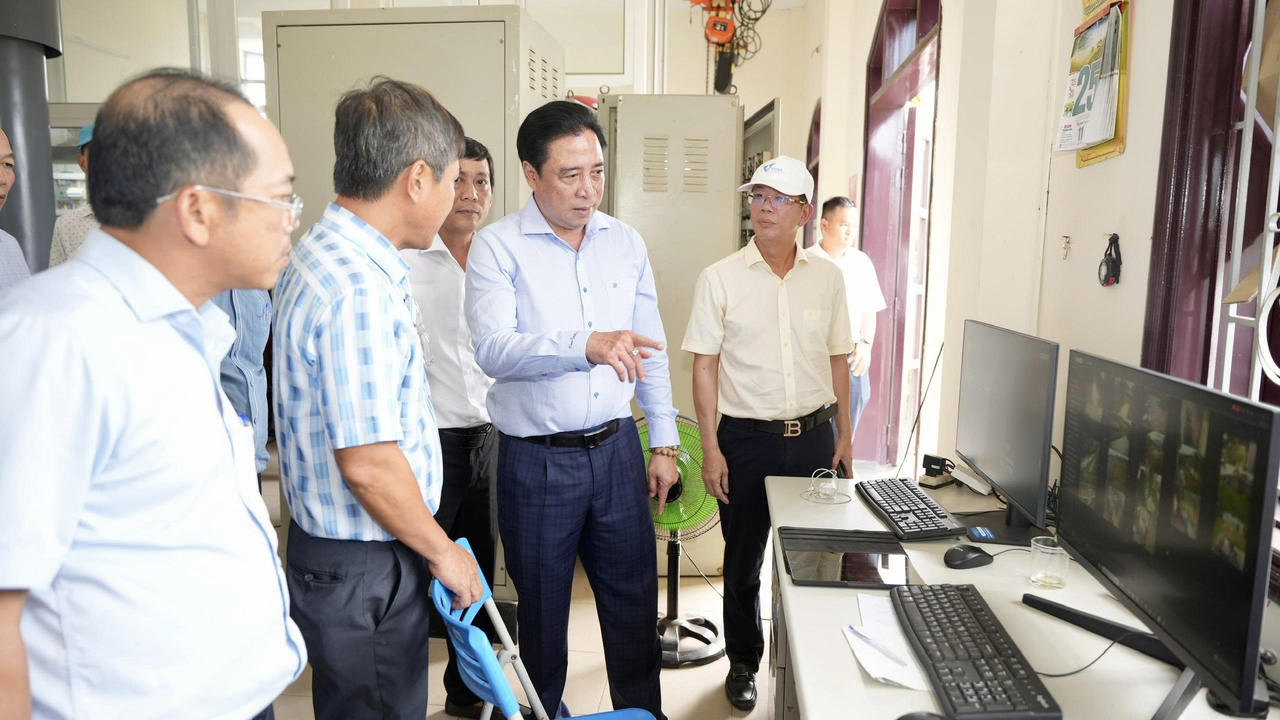 Chủ tịch UBND TP Huế chỉ đạo phải bảo đảm nguồn nước cho Chân Mây - Lăng Cô giữa cao điểm nắng nóng