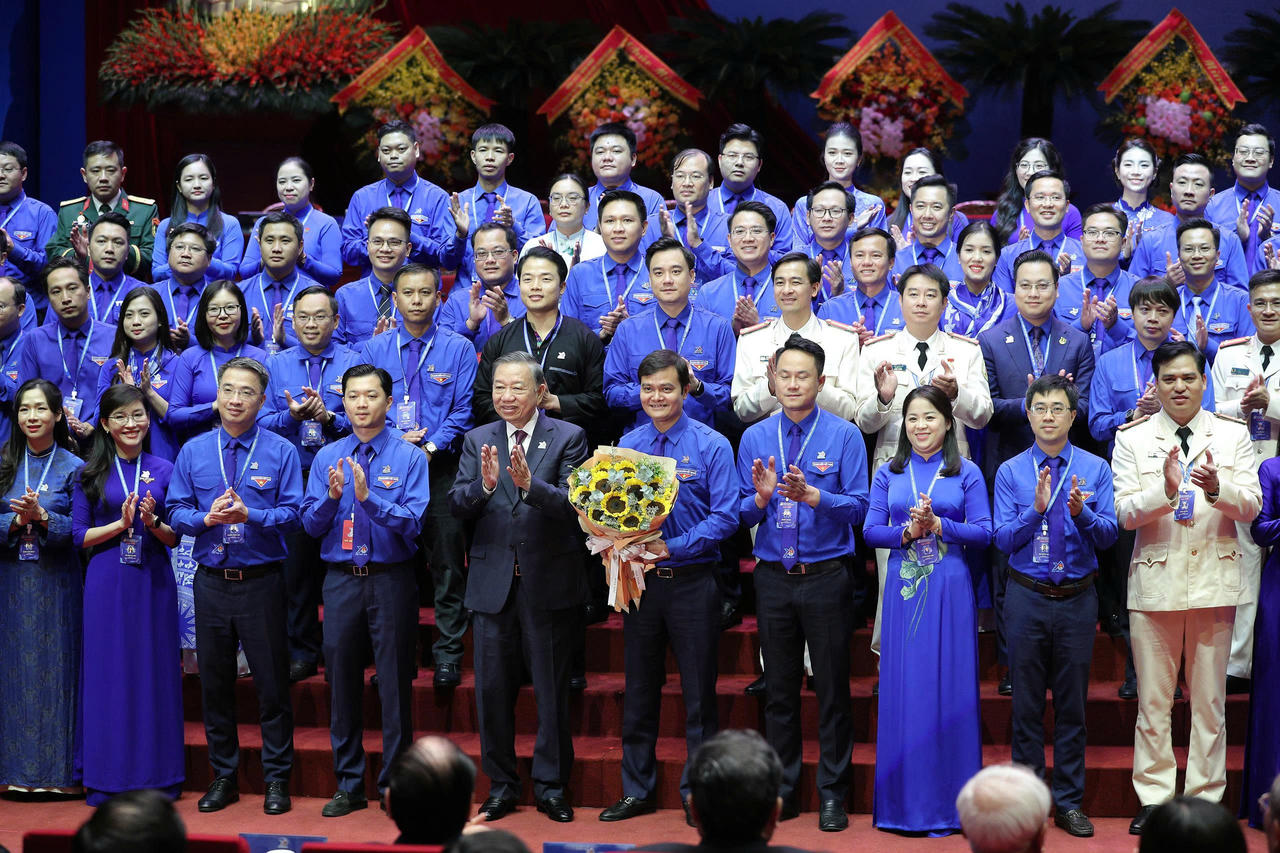 Ra mắt Ban Chấp hành Trung ương Đoàn khóa XIII