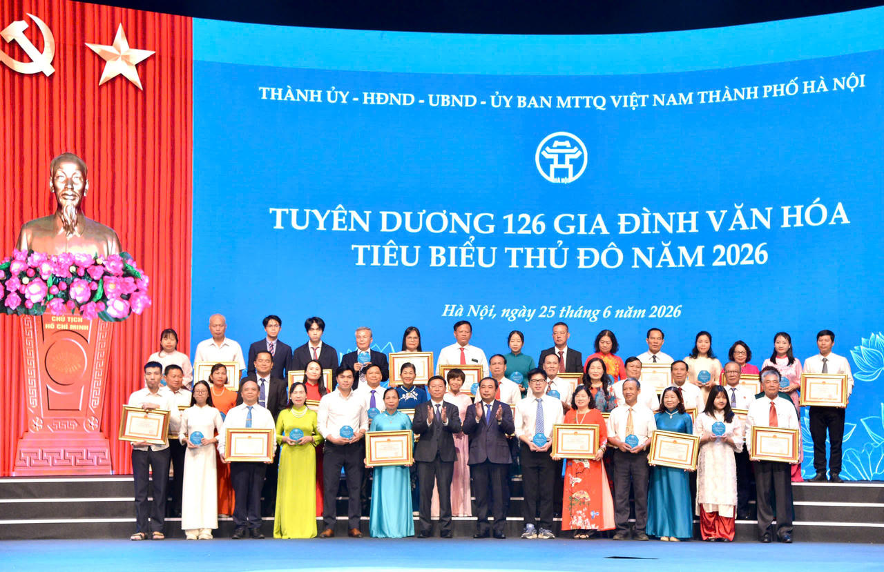 Các Gia đình văn hóa tiêu biểu Thủ đô năm 2026 được tuyên dương.